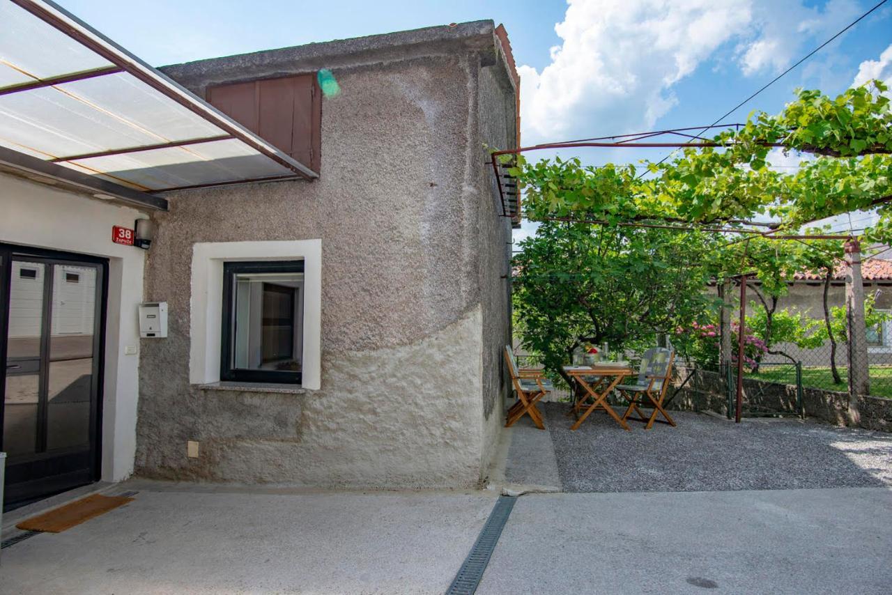 Apartma Bajc Appartement Ajdovščina Buitenkant foto
