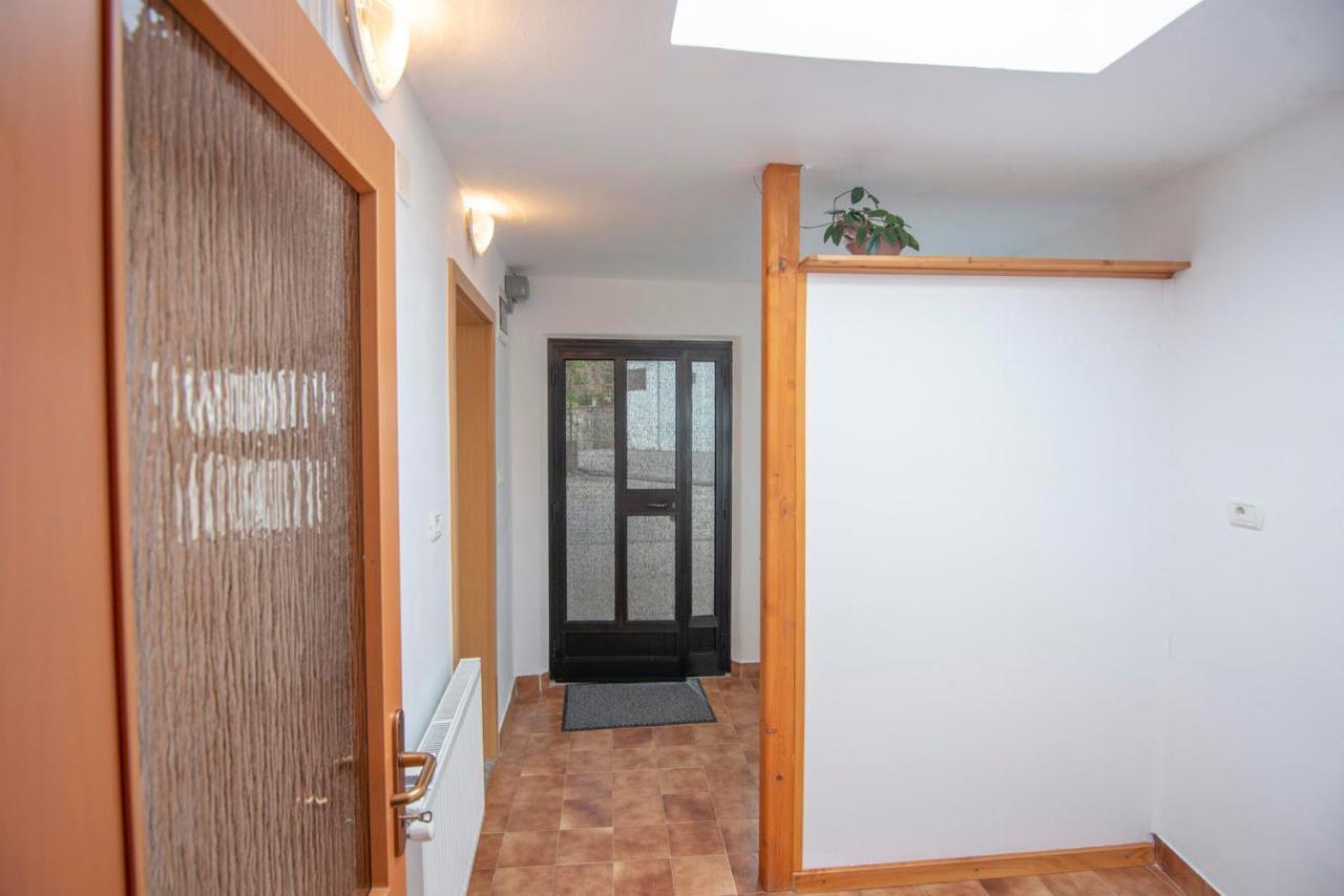 Apartma Bajc Appartement Ajdovščina Buitenkant foto